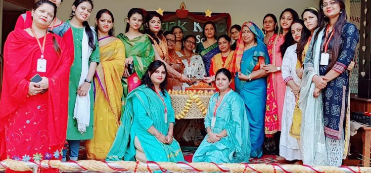 कनक किड्स में हर्षोल्लास के साथ मनाया दीपावली का त्यौहार