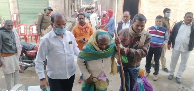 स्वर्गीय राम मोहन की पुण्यतिथि पर लगा निशुल्क चिकित्सा शिविर